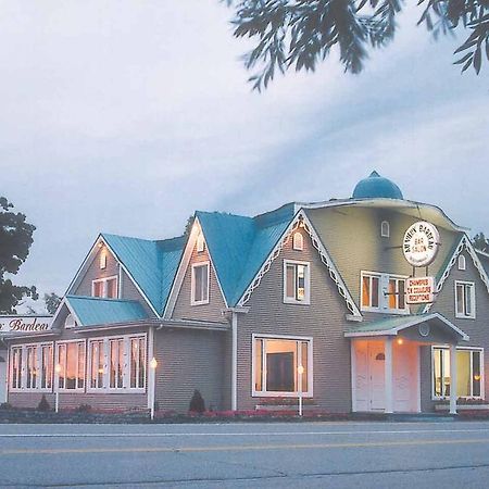 Hotel Au Vieux Bardeau Deschambault Exteriör bild